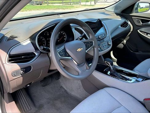 Used 2024 Chevrolet Malibu LT FWD image 13