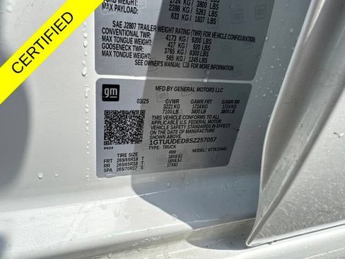 Used 2025 GMC Sierra 1500 SLT AWD/4WD image 33