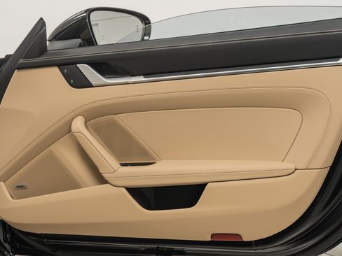 Used 2024 Porsche 911 Targa 4S image 31