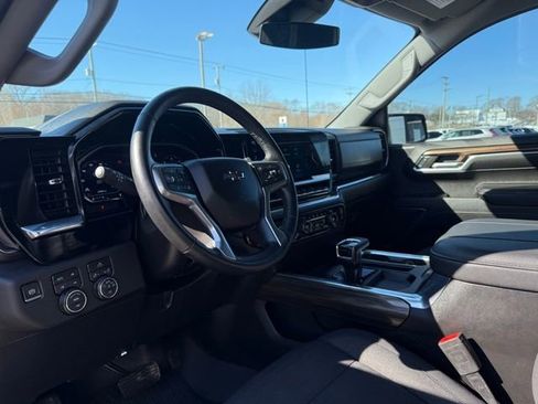 Used 2023 Chevrolet Silverado 1500 RST image 16