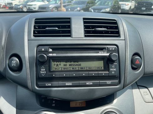 Used 2012 Toyota RAV4 4WD w/ Value Pkg image 24