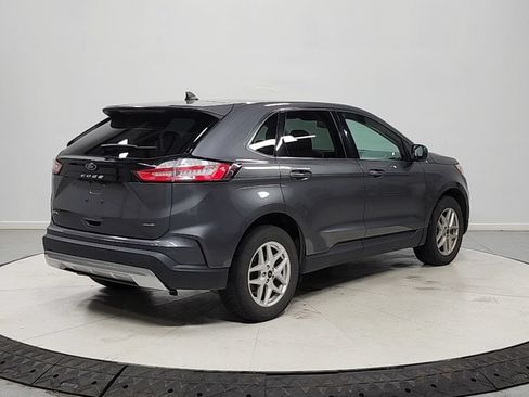 Used 2024 Ford Edge SEL AWD/4WD image 7