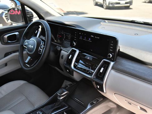 Used 2023 Kia Sorento EX FWD image 51