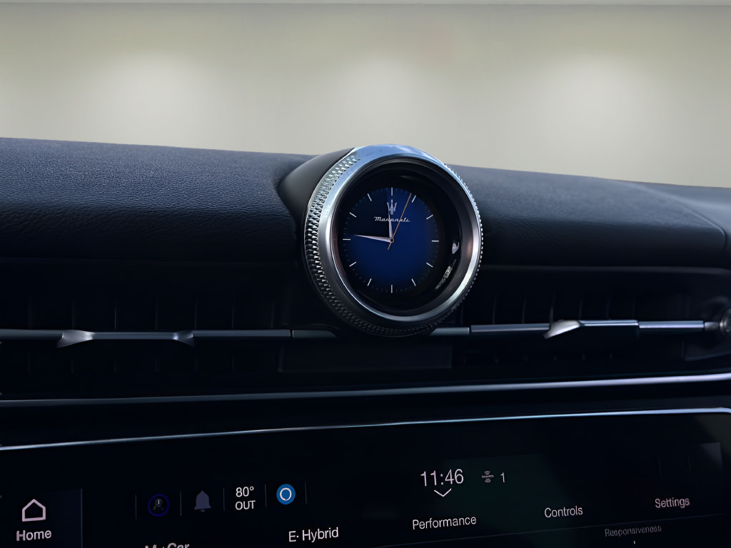 Used 2023 Maserati Grecale Modena AWD/4WD image 19