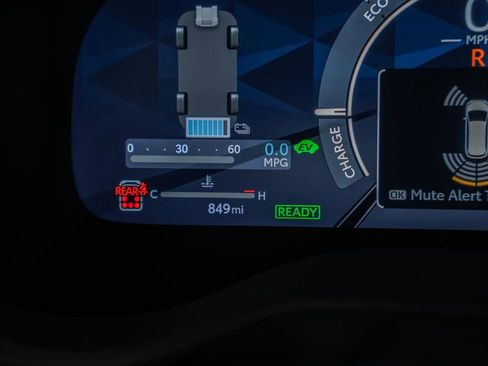 Used 2026 Toyota Sienna XSE image 44