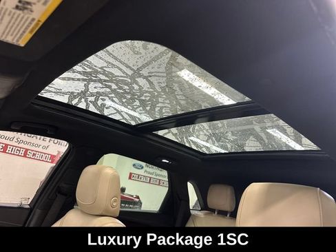Used 2018 Cadillac XT5 Luxury w/ Driver Awareness Package FWD image 4