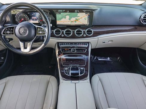 Used 2019 Mercedes-Benz E 300 image 11