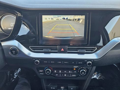 Used 2020 Kia Niro EX FWD image 37