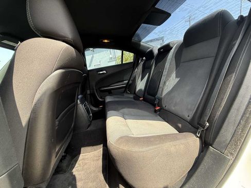 Used 2015 Dodge Charger SE w/ Popular Equipment Group RWD image 22