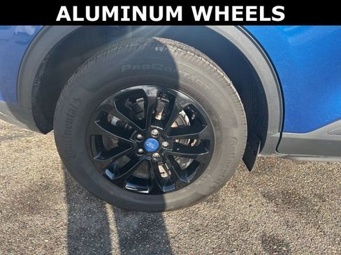 Used 2022 Ford Escape SE image 9