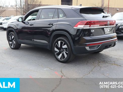 Used 2025 Volkswagen Atlas Cross Sport SE FWD image 9