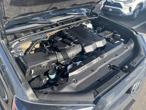 Used 2024 Toyota 4Runner SR5 image 43