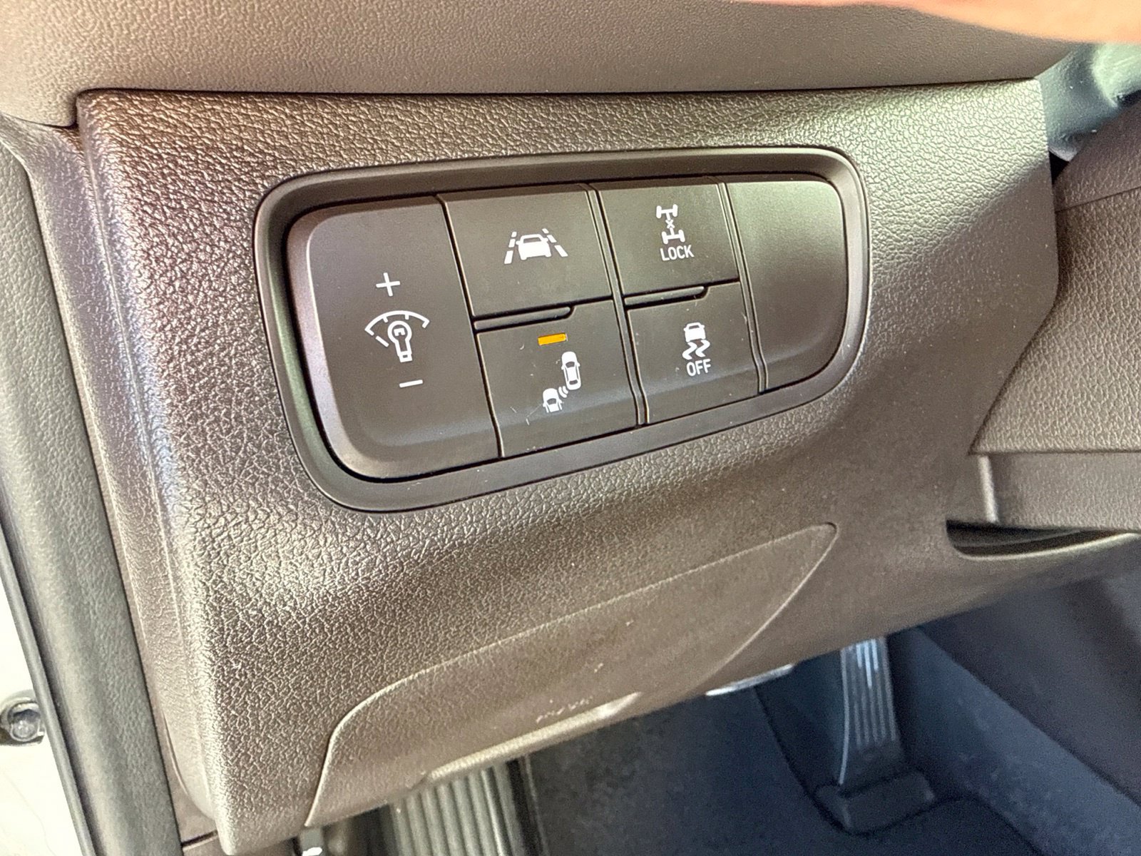 Used 2020 Hyundai Santa Fe SEL AWD/4WD image 18