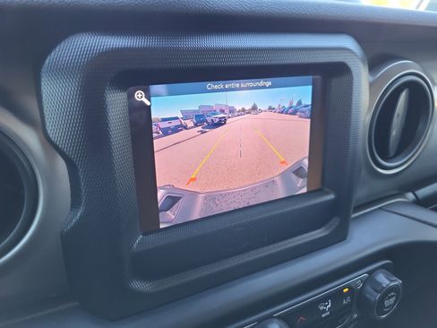 Used 2020 Jeep Gladiator Sport w/ Quick Order Package 24S image 22