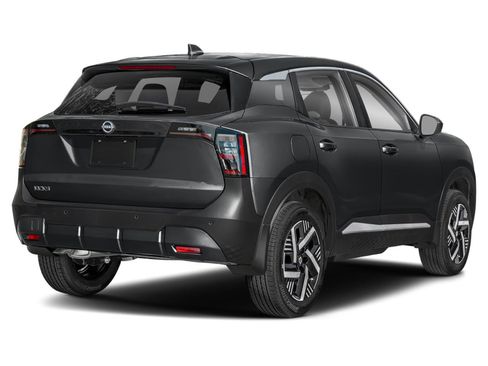 Used 2025 Nissan Kicks SV AWD/4WD image 2