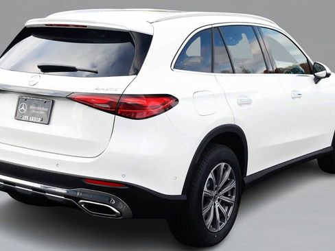 Used 2026 Mercedes-Benz GLC 300 4MATIC image 5
