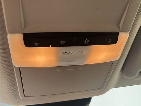 Used 2024 Nissan Sentra SV FWD image 16