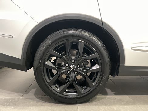 Used 2023 Acura MDX SH-AWD w/ Technology Package image 9