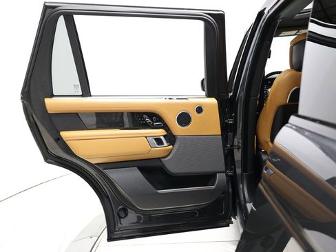 Used 2022 Land Rover Range Rover Long Wheelbase Autobiography image 36