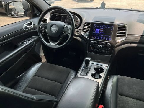 Used 2021 Jeep Grand Cherokee Laredo X RWD image 14