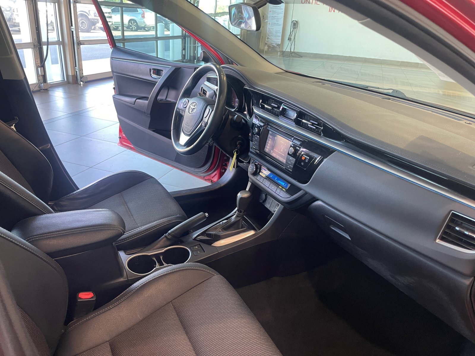 Used 2014 Toyota Corolla S FWD image 29