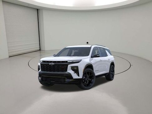 New 2026 Chevrolet Traverse RS w/ LPO, Floor Liner Package image 8