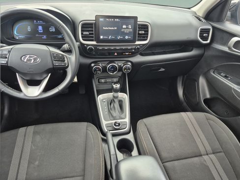 Used 2023 Hyundai Venue SEL w/ Cargo Package FWD image 15