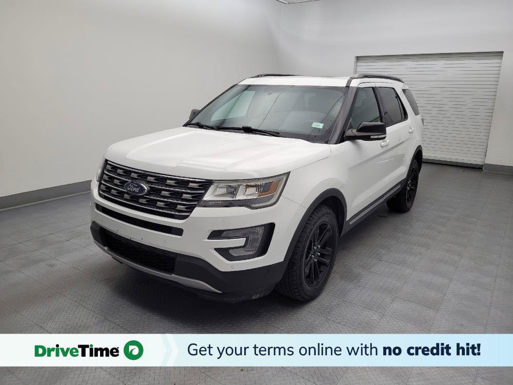 Used 2017 Ford Explorer XLT w/ Equipment Group 202A AWD/4WD image 1