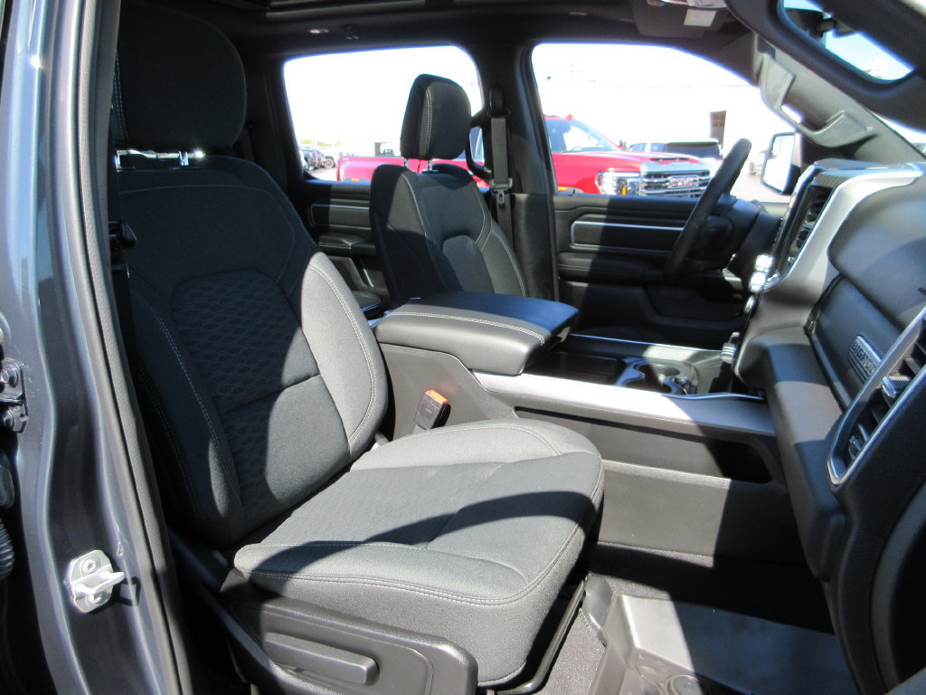 Used 2025 RAM 1500 Big Horn AWD/4WD image 22