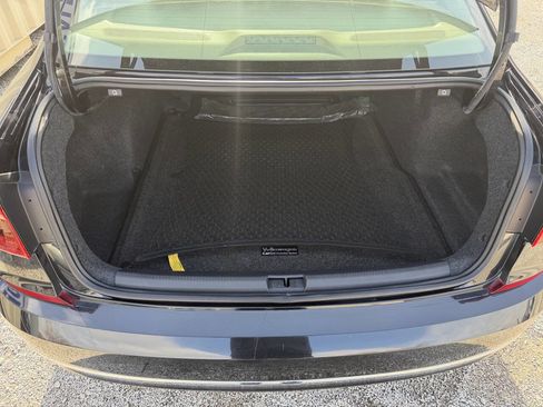 Used 2018 Volkswagen Passat 2.0T SE image 7