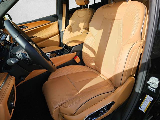 Used 2022 Jeep Grand Cherokee Summit AWD/4WD image 22