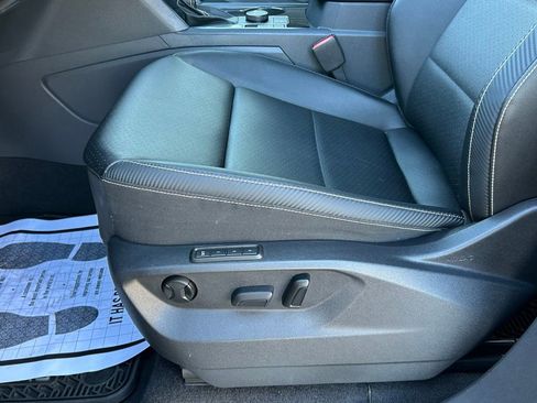 Used 2023 Volkswagen Atlas Cross Sport SEL image 19