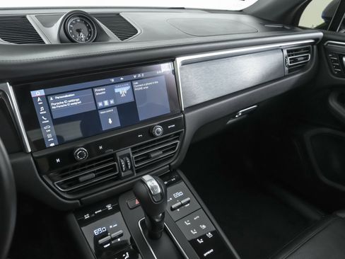 Used 2022 Porsche Macan GTS image 26