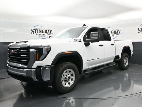Used 2025 GMC Sierra 2500 Pro w/ Convenience Package AWD/4WD image 3