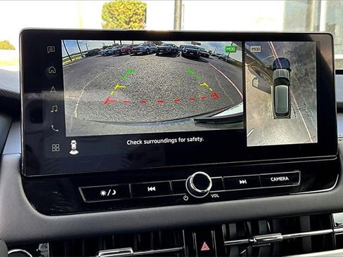 New 2025 Mitsubishi Outlander SE image 14