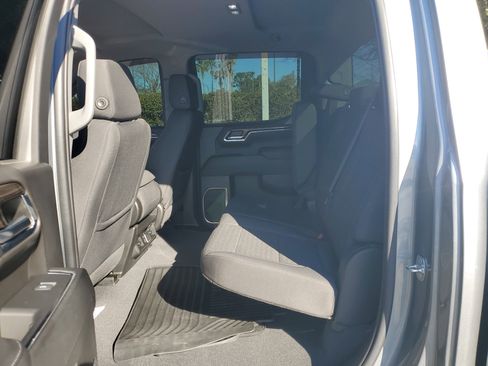 Used 2023 Chevrolet Silverado 1500 RST image 9