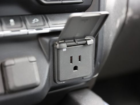 Used 2020 Chevrolet Silverado 1500 RST w/ All-Star Edition image 35