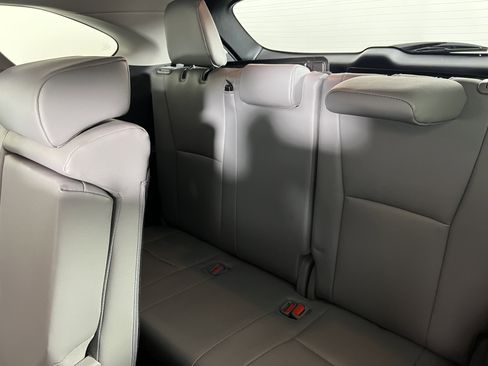 Used 2022 Toyota Highlander XLE image 22