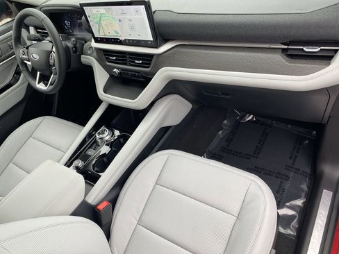 New 2026 Ford Explorer Platinum w/ LUX Leather Package image 11