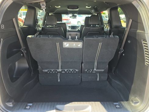 Used 2020 Chrysler Pacifica Touring-L w/ Advanced Safetytec Group FWD image 8