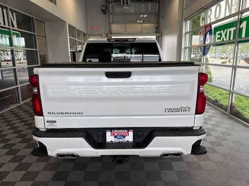 Used 2023 Chevrolet Silverado 1500 High Country AWD/4WD image 5