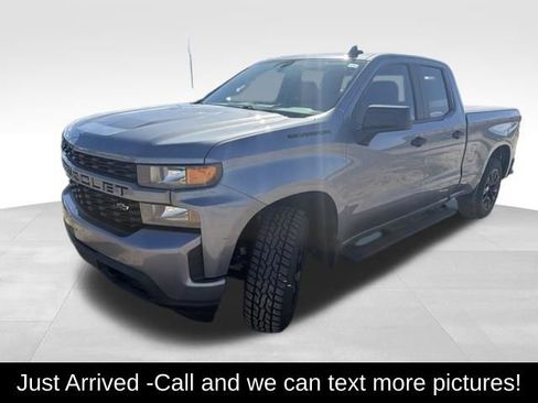 Used 2021 Chevrolet Silverado 1500 Custom w/ LPO, Dark Essentials Package AWD/4WD image 1