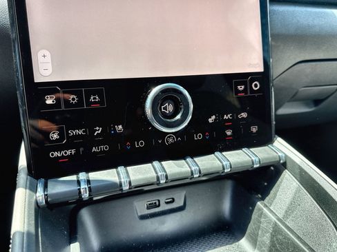 New 2025 GMC Terrain Elevation w/ Elevation Premium Package image 19