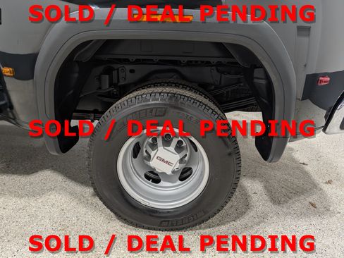 Used 2025 GMC Sierra 3500 Pro AWD/4WD image 13