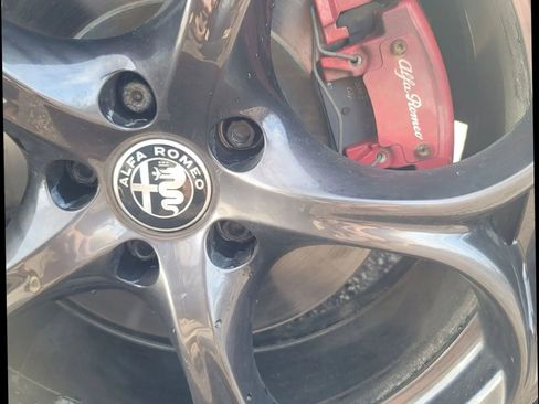 Used 2021 Alfa Romeo Giulia Ti Sport image 38