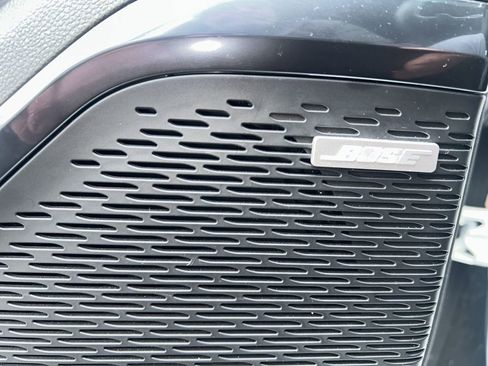 Used 2024 GMC Acadia AT4 w/ Luxury Package image 21