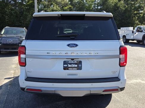 Used 2022 Ford Expedition XLT RWD image 14