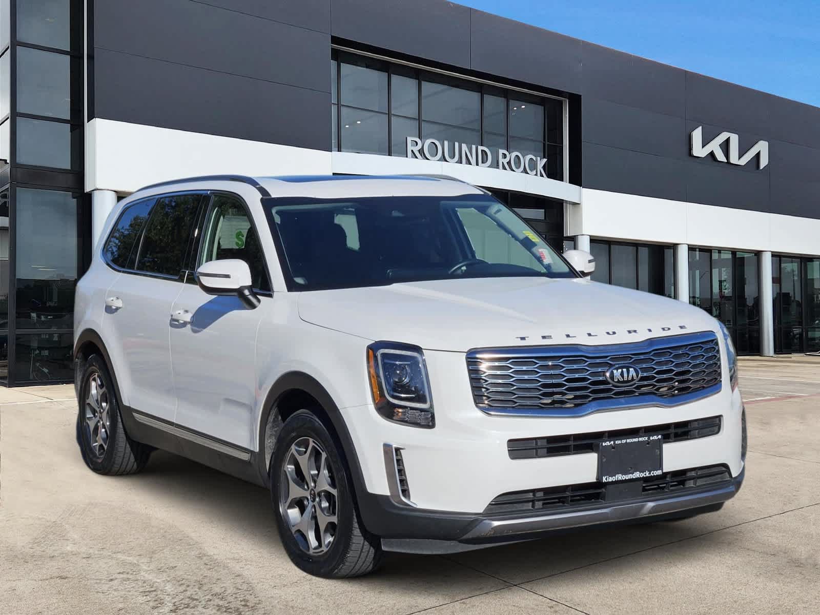 Used 2020 Kia Telluride EX w/ Towing Package FWD image 3