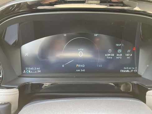 Certified 2023 Lincoln Corsair AWD w/ Equipment Group 101A image 22