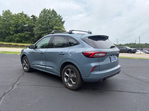 Certified 2023 Ford Escape ST-Line w/ Tech Pack #1 AWD/4WD image 3